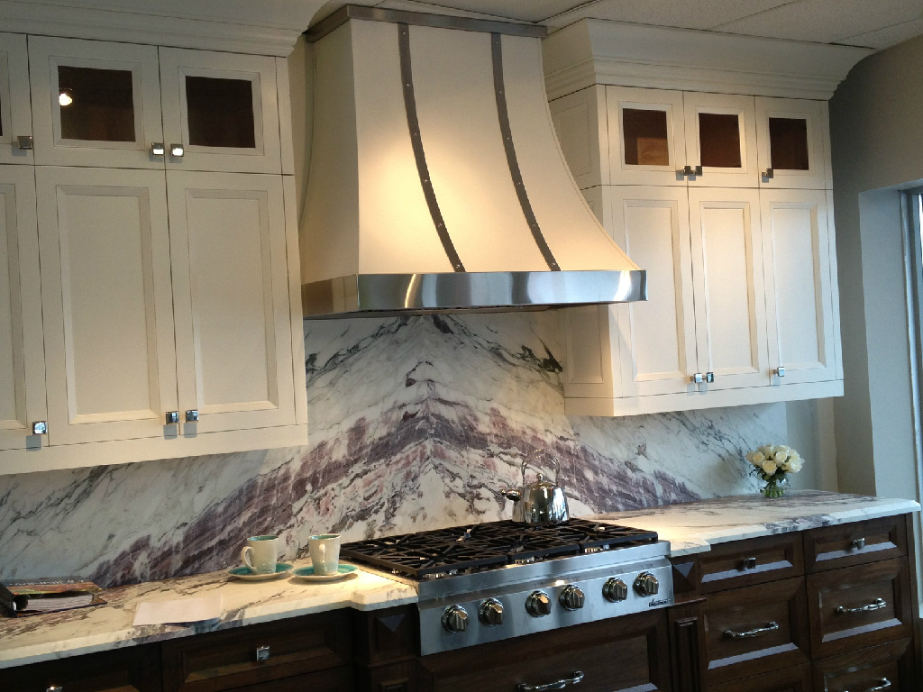 white Kitchen hood